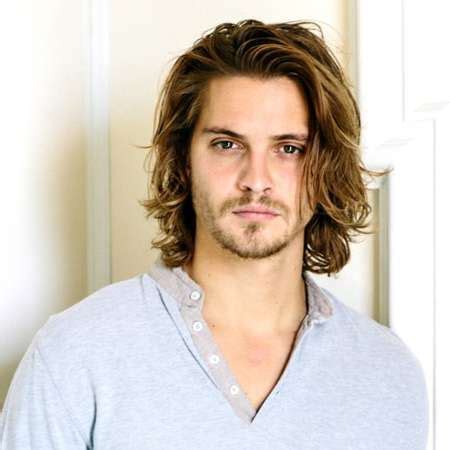 luke grimes height